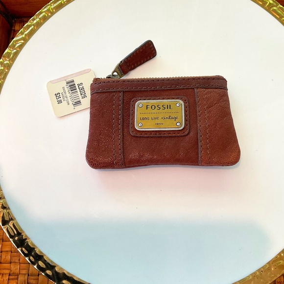 Fossil Small Leather Wallet Coin Purse NWT - Picture 1 of 6